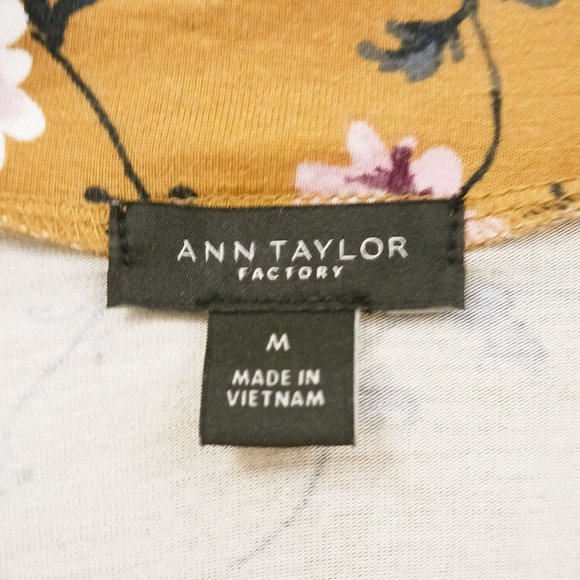 ANN TAYLOR Tan Floral Blouse Size M - Picture 4 of 5